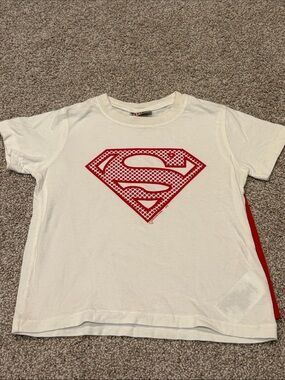 GAP White Kids Tee with Red Superman Logo & Detachable Cape